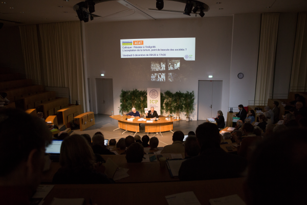 Photo du colloque "Résister à l'indignité" organisé le 6 décembre à l'Institut Catholique de Paris.